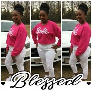 Meet your Posher, Stephanie